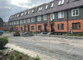 Продаю таунхаус, 159.9 м2, село Толмачёво, Озёрная улица