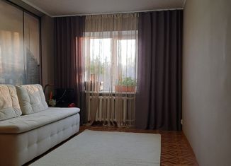 Продам 5-ком. квартиру, 83 м2, Курск, улица Бочарова, 4