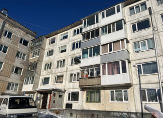 Продаю трехкомнатную квартиру, 67.8 м2, Магаданская область, Кольцевая улица, 64А