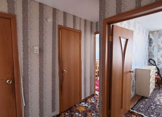 Продам 3-ком. квартиру, 59 м2, Учалы, улица Горького, 8Б