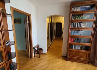 Продаю трехкомнатную квартиру, 98.6 м2, Москва, улица Кедрова, 5к1, улица Кедрова