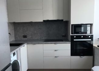 Продам 3-ком. квартиру, 57.9 м2, посёлок городского типа Лучегорск, 2-й микрорайон, 2