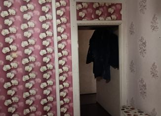 Двухкомнатная квартира на продажу, 44 м2, рабочий поселок Линёво, Листвянская улица, 11