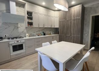 Продам 3-ком. квартиру, 110 м2, Нальчик, Эльбрусская улица, 19А, район Хладокомбинат