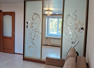 Продам 2-ком. квартиру, 49 м2, Красное Село, Гатчинское шоссе, 13к2