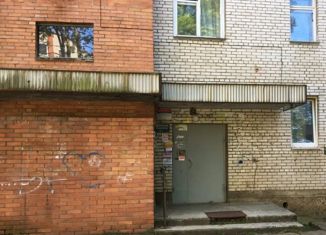 Продам 4-комнатную квартиру, 71.1 м2, Сосновый Бор, улица Красных Фортов, 23