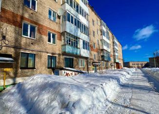 Продаю трехкомнатную квартиру, 49.9 м2, Кудымкар, улица Строителей, 9