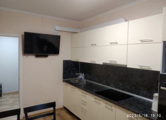 Продается 2-ком. квартира, 56.6 м2, Набережные Челны, ЖК Просторы, улица Виктора Полякова, 12А