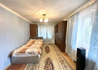 Продается двухкомнатная квартира, 43.1 м2, село Зимогорье, улица Ветеранов, 9