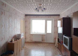 Трехкомнатная квартира на продажу, 49 м2, Шарыпово, 1-й микрорайон, 1