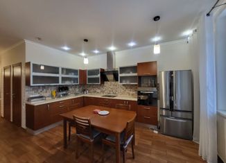 Продаю трехкомнатную квартиру, 98 м2, Москва, Симферопольский проезд, 18, Симферопольский проезд