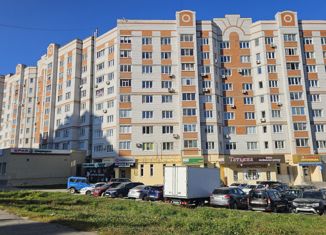 Продаю трехкомнатную квартиру, 88.4 м2, Чебоксары, улица Энтузиастов, 34, Московский район