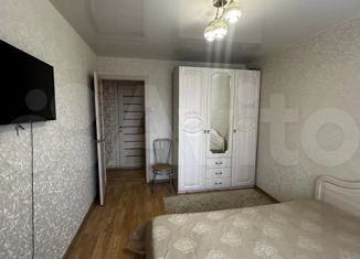 Продаю 2-комнатную квартиру, 40 м2, Ижевск, Удмуртская улица, 284, жилой район Север