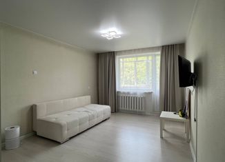 Продается однокомнатная квартира, 28 м2, Екатеринбург, Парниковая улица, 11, метро Проспект Космонавтов