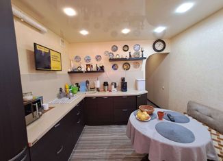 2-комнатная квартира на продажу, 49.4 м2, Урай, микрорайон 1Д, 14 Д