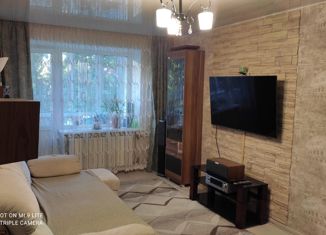 Продаю 3-ком. квартиру, 58.3 м2, Всеволожск, улица Комсомола, 2