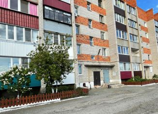 Продается двухкомнатная квартира, 51.1 м2, Курган, улица Макаренко, 95, жилой район Восточный