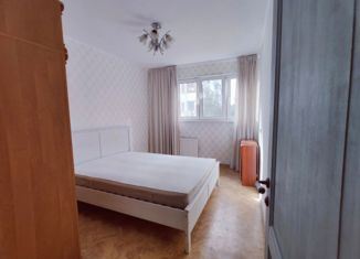 Продается трехкомнатная квартира, 62.2 м2, Ломоносов, улица Федюнинского, 14к1