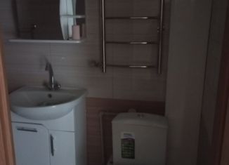 Двухкомнатная квартира на продажу, 44 м2, рабочий посёлок Ивня, улица Калинина, 9