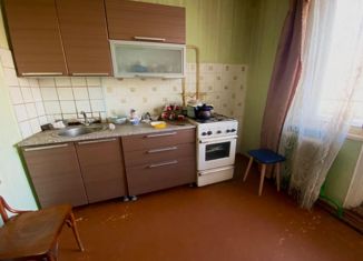 Продам двухкомнатную квартиру, 52.2 м2, Гусь-Хрустальный, улица Калинина, 54