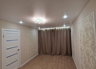 Продаю трехкомнатную квартиру, 55.9 м2, Самара, улица Мичурина, 48, метро Алабинская