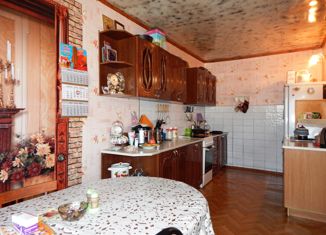 Дом на продажу, 187 м2, Мариинск, улица Юткиной