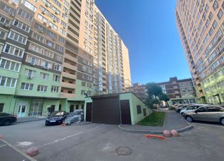 Продаю однокомнатную квартиру, 35 м2, Батайск, улица Крупской, 1, ЖК Встреча