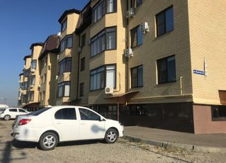 Продается двухкомнатная квартира, 50.2 м2, посёлок Новая Адыгея, Береговая улица, 2/5