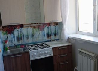 Продается двухкомнатная квартира, 39 м2, посёлок городского типа Безенчук, улица Нефтяников, 42