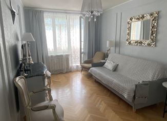 Продам 3-ком. квартиру, 63.3 м2, Москва, Днепропетровская улица, 23к3, метро Южная