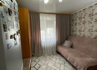 Продам комнату, 13.8 м2, Омск, улица 10 лет Октября, 141, Центральный округ