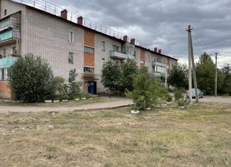 Продам трехкомнатную квартиру, 65 м2, Давлеканово, улица Карла Маркса, 149