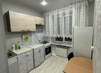 Сдаю 1-ком. квартиру, 32 м2, Улан-Удэ, проспект 50 лет Октября, 8
