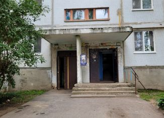 Продам двухкомнатную квартиру, 50 м2, Псковская область, Рижский проспект, 53