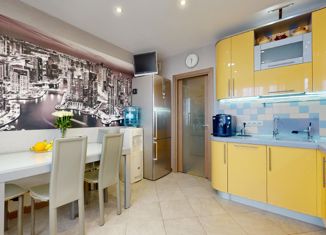 Продам 3-комнатную квартиру, 76 м2, Москва, Клинская улица, 18к2, метро Ховрино