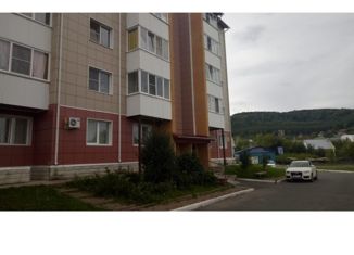 Продается 1-ком. квартира, 43.2 м2, Алтайский край, Бийская улица, 11