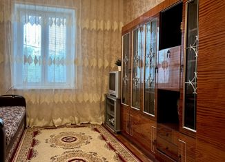 Трехкомнатная квартира на продажу, 80 м2, Дербент, улица Кобякова, 24А