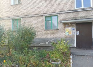 Продаю 2-комнатную квартиру, 41.1 м2, Еманжелинск, улица Матросова, 4