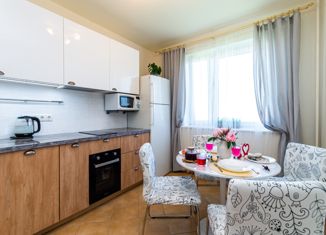 Продаю 2-ком. квартиру, 54 м2, Москва, проезд Одоевского, 3к6, проезд Одоевского