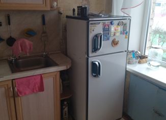 Продаю 2-ком. квартиру, 42.9 м2, Коммунар, Советская улица, 4