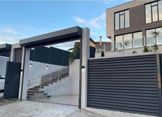 Продаю дом, 176 м2, село Раздольное, Земляничная улица, 443