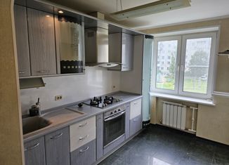 Продается 4-ком. квартира, 97 м2, Рыбинск, Инженерная улица, 6