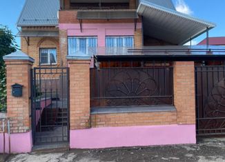 Продаю дом, 200 м2, посёлок городского типа Усть-Кинельский, Вишнёвый переулок, 5