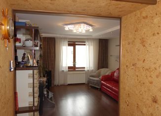 Продам трехкомнатную квартиру, 94.5 м2, Северск, Ленинградская улица, 6В