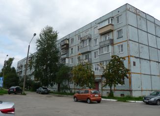 Продаю 2-комнатную квартиру, 48 м2, Радужный, 3-й квартал, 13