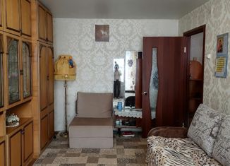 Продаю 1-комнатную квартиру, 32 м2, Дегтярск, улица Гагарина, 15