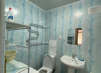 Продам 2-ком. квартиру, 39.4 м2, Таштагол, улица Поспелова, 17
