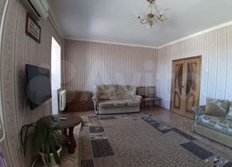 Продажа 2-комнатной квартиры, 69 м2, село Растопуловка, Астраханская улица, 11