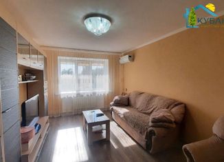 Продается 3-комнатная квартира, 65.8 м2, Тихорецк, Октябрьская улица, 110В