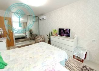 Продажа трехкомнатной квартиры, 62.3 м2, Большой Камень, улица Академика Курчатова, 2А